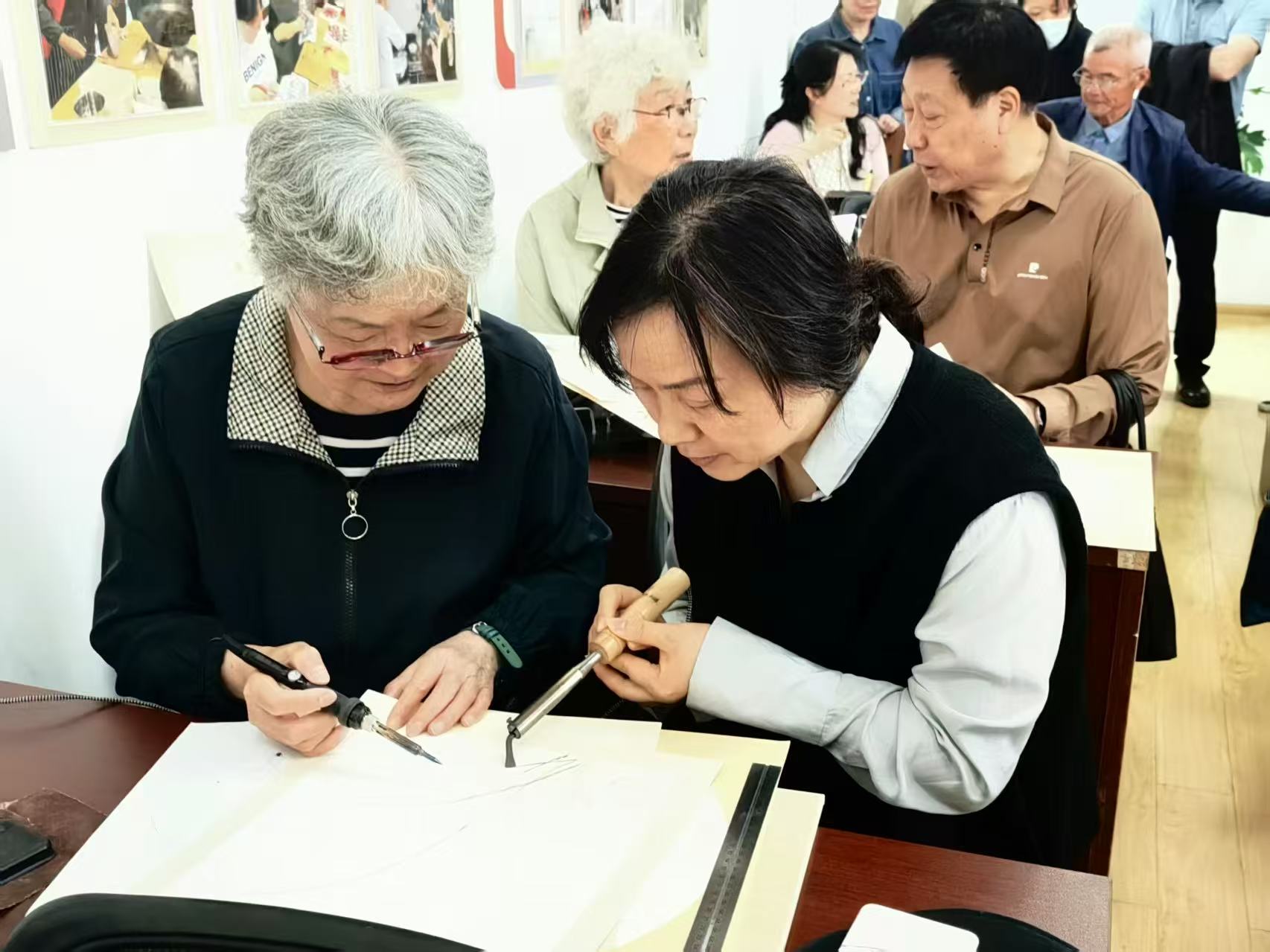 3 参观课堂.jpg